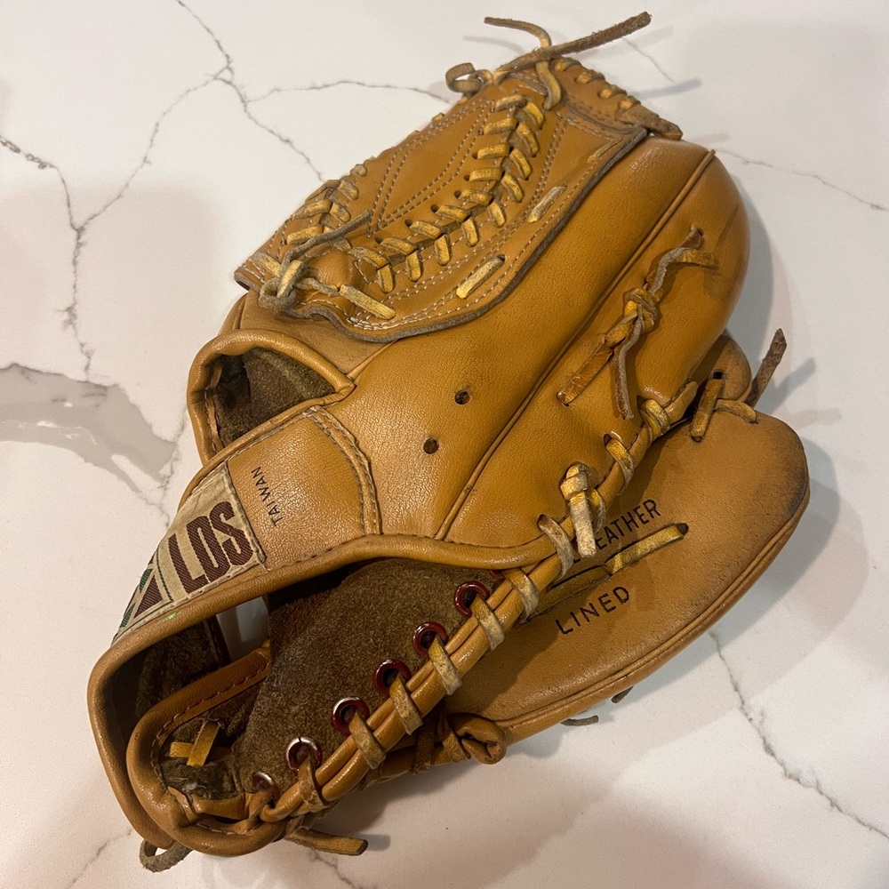 Vintage Lincoln Baseball Glove - Model 530.